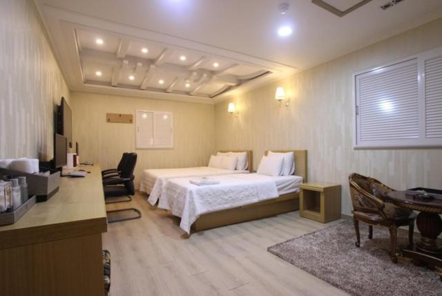 Yeosu Mj Motel Buitenkant foto