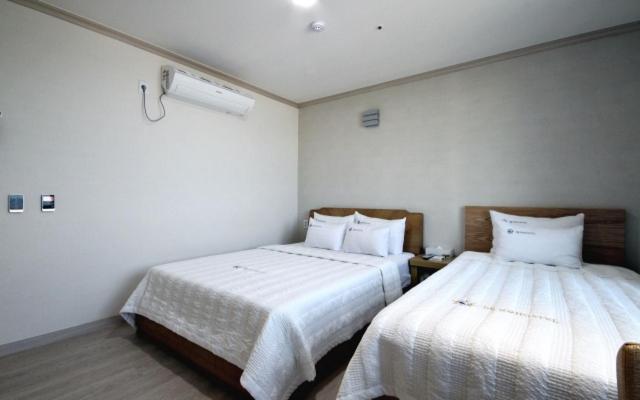 Yeosu Mj Motel Buitenkant foto